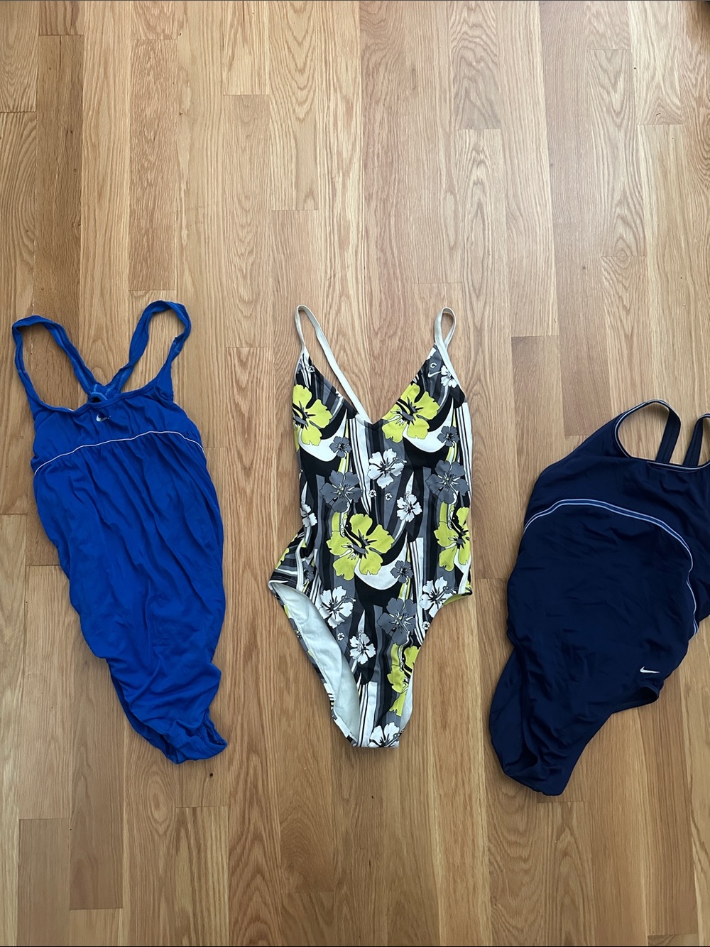 Nike Women's Swimsuit Bundle